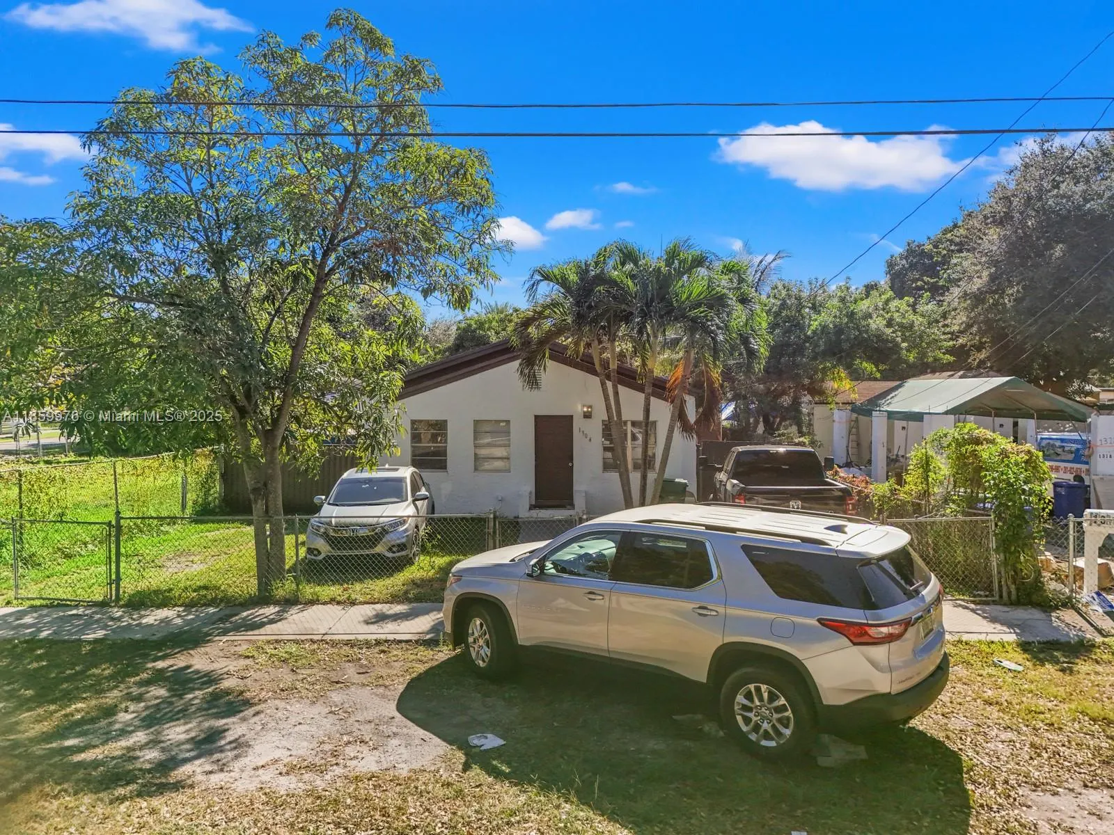 1304 NW 43rd St