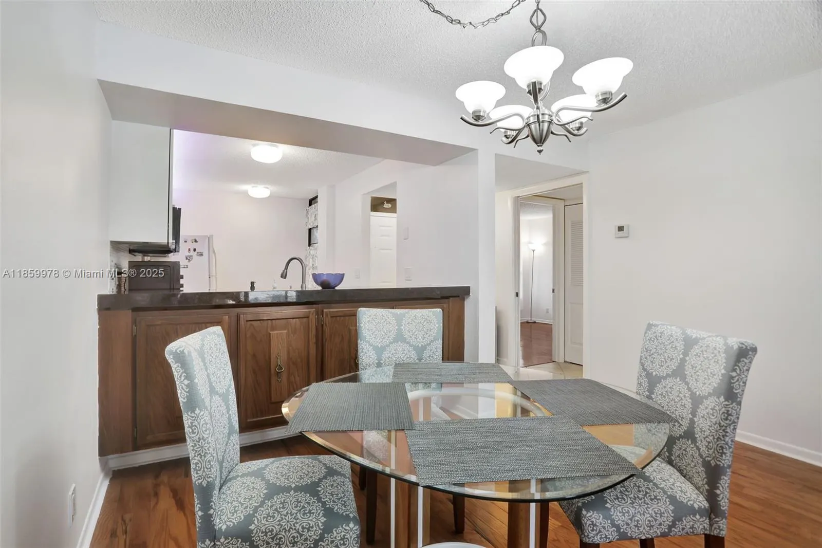 6219 Coral Lake Dr, #207