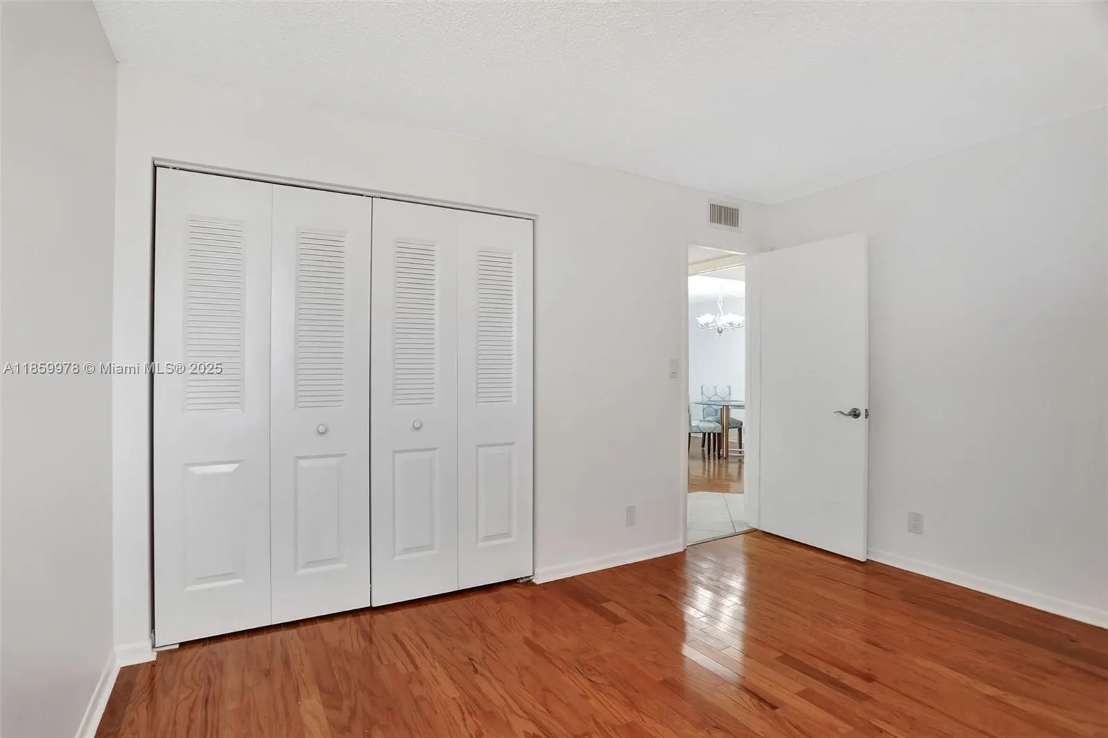 6219 Coral Lake Dr, #207