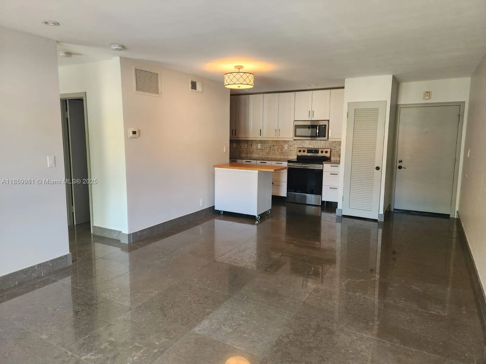 124 NE 19th Ct, #206B
