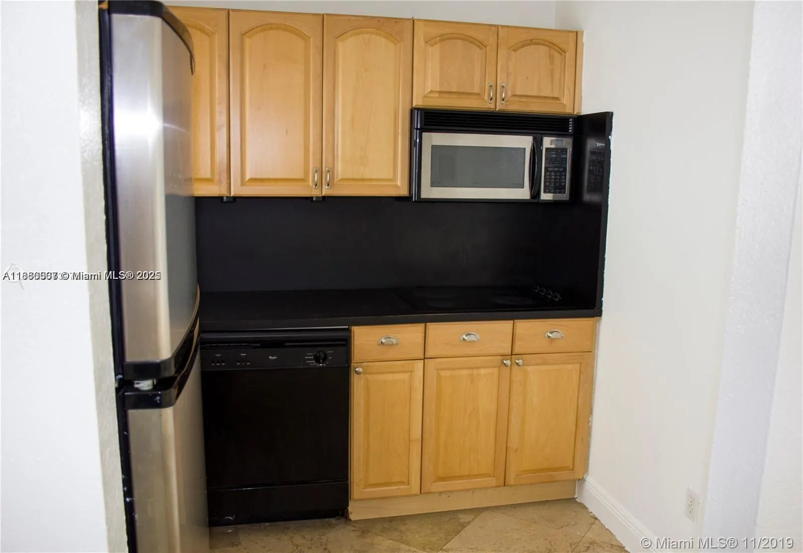 1610 Lenox Ave, #410