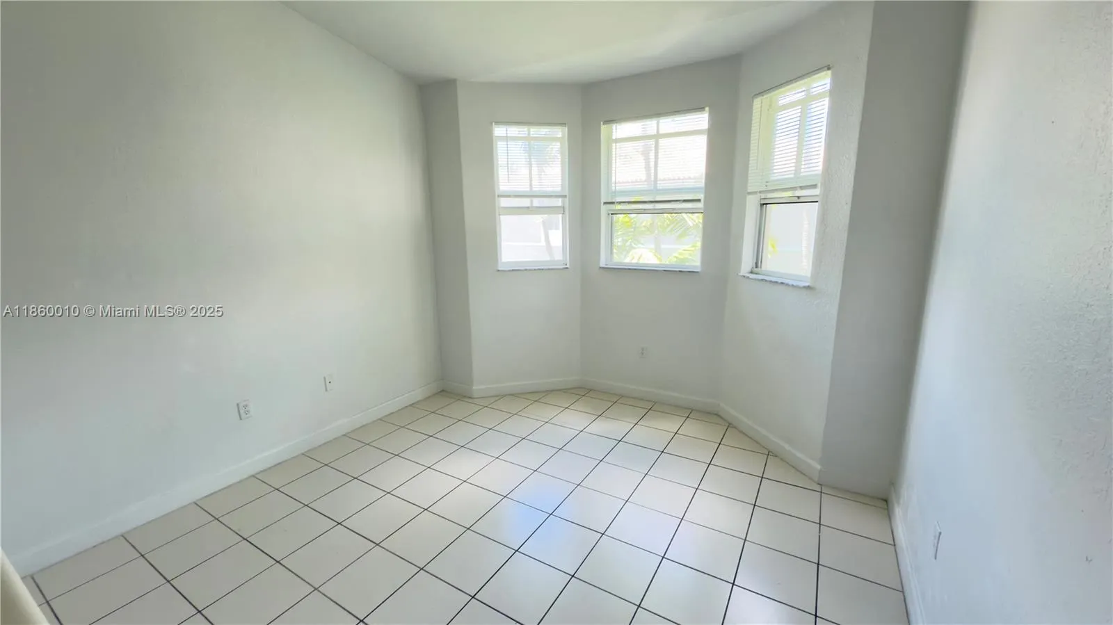 2758 SE 17th Ave, #202