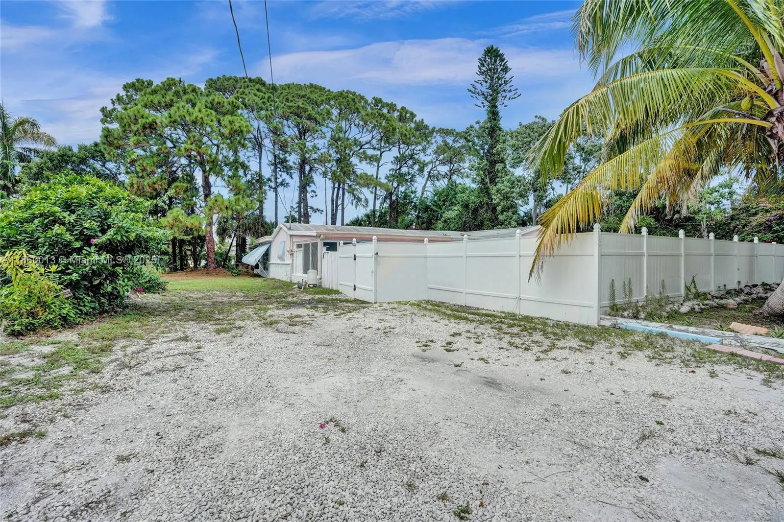23 SW Watercress Way