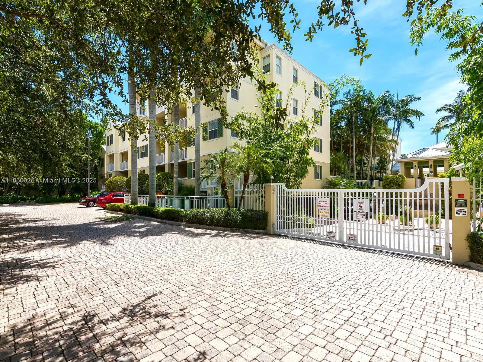 7542 SW 102nd St, #209