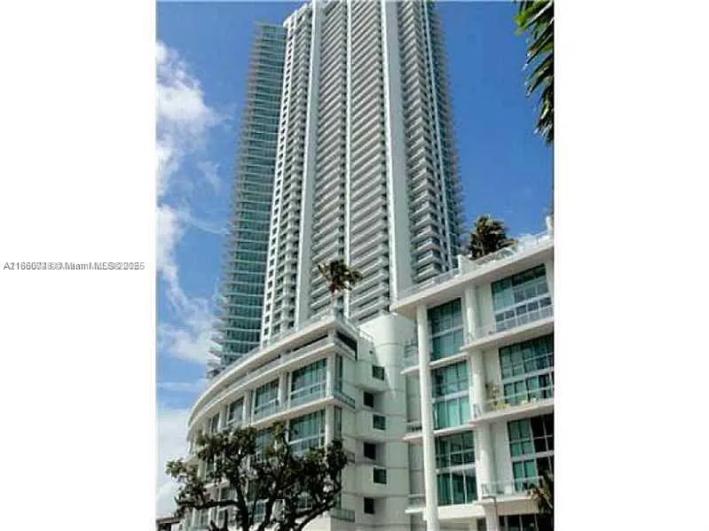 92 SW 3rd St, #3102