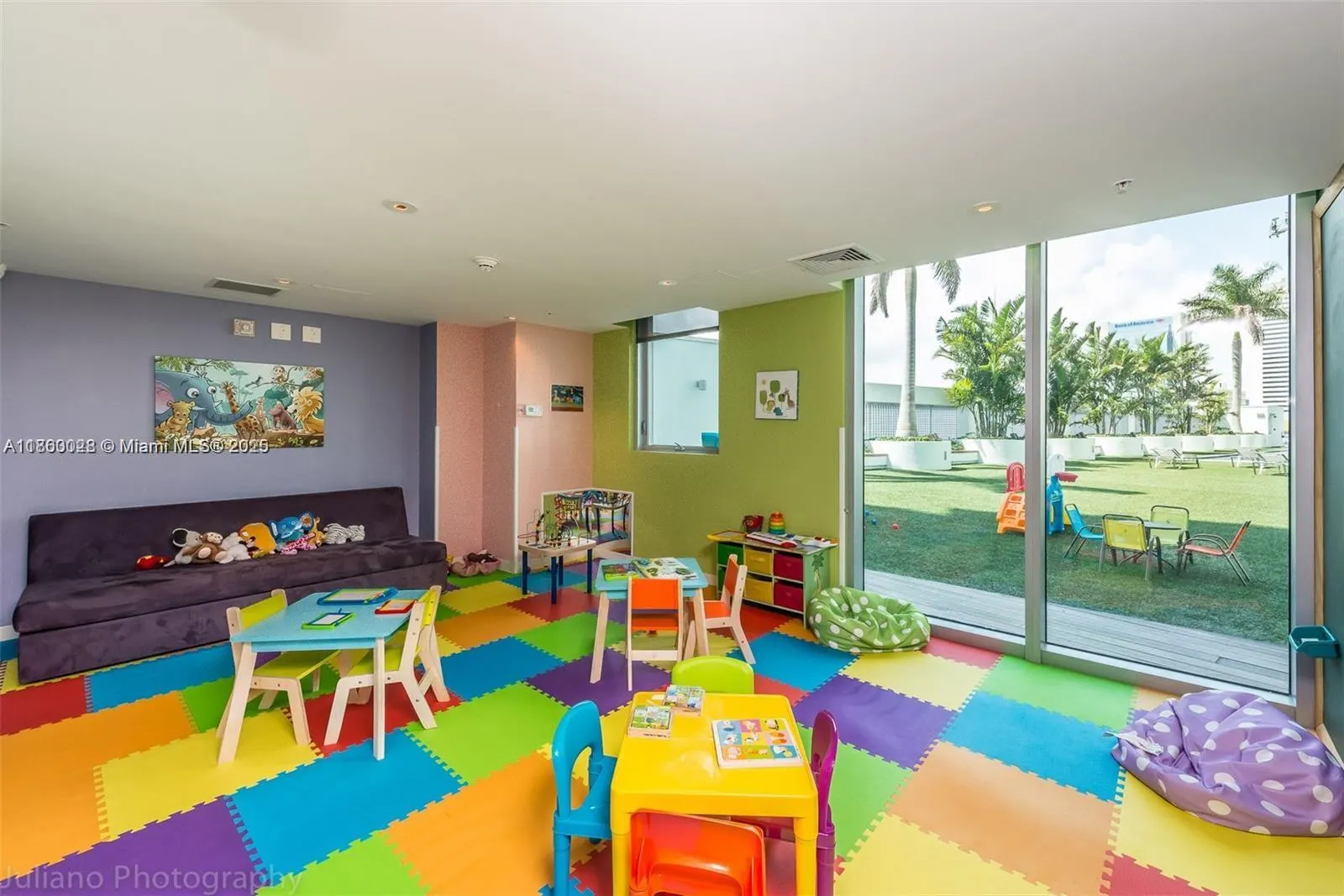 92 SW 3rd St, #3102