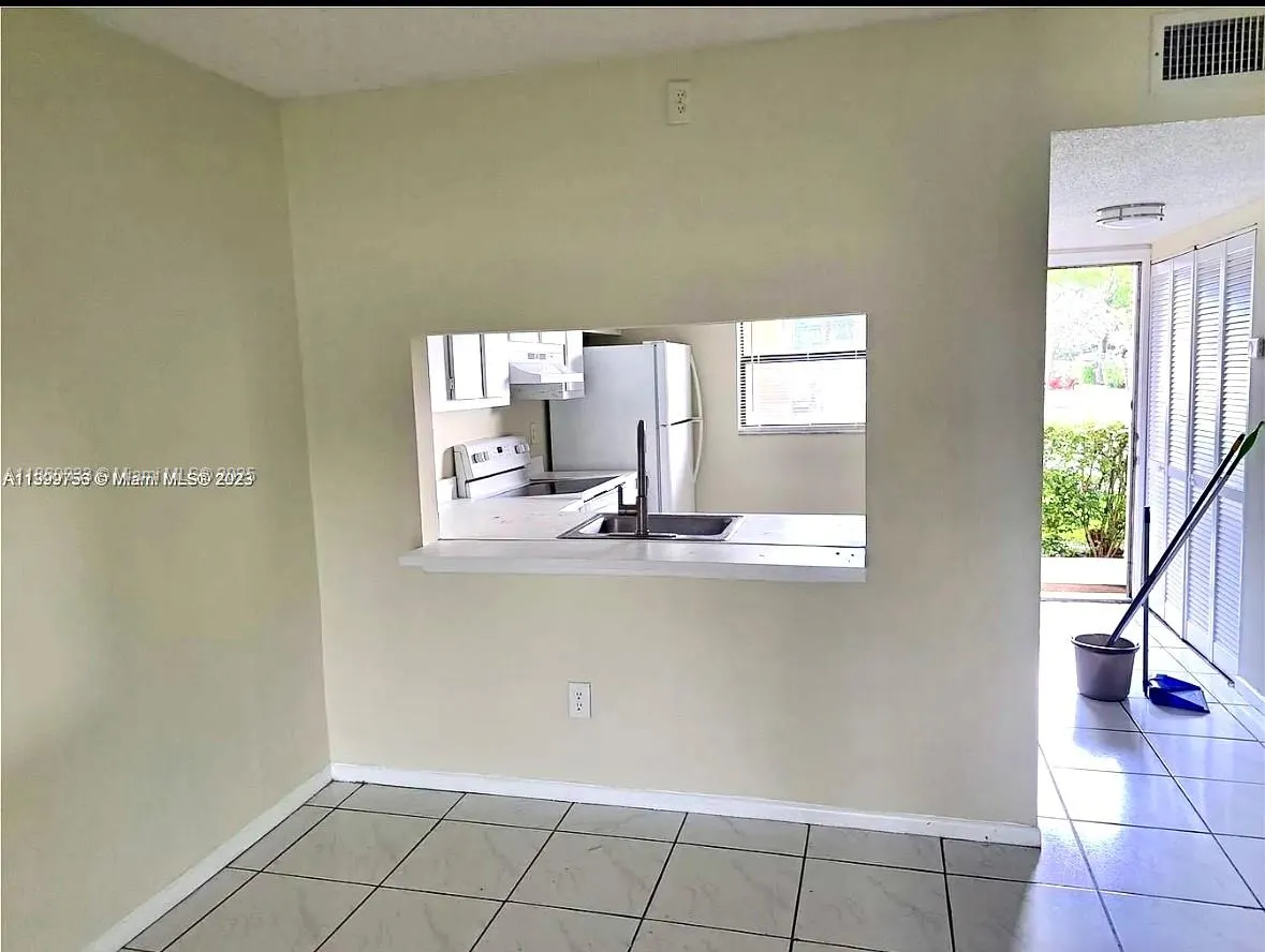 9317 NW 1st Ct, #105