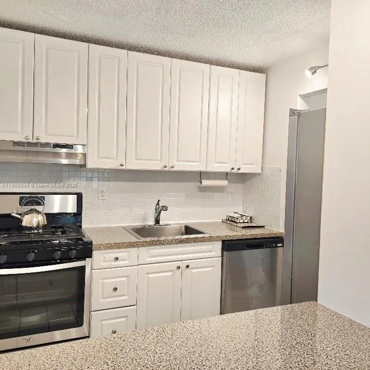 135 NE 202nd Ter, #N18