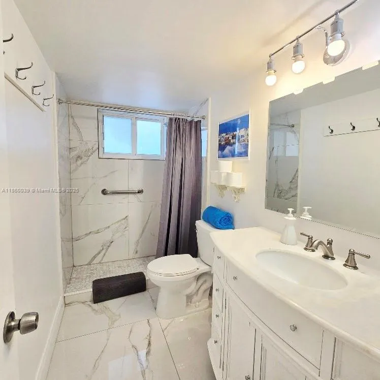 135 NE 202nd Ter, #N18