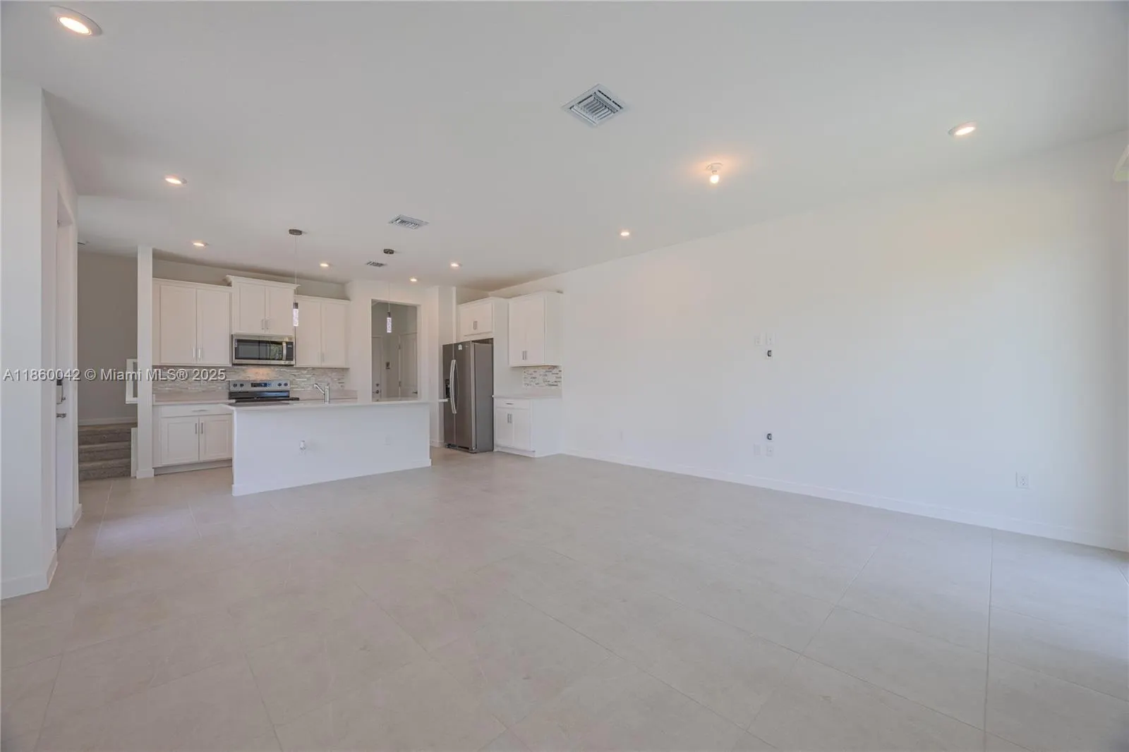 7064 Channing Ave
