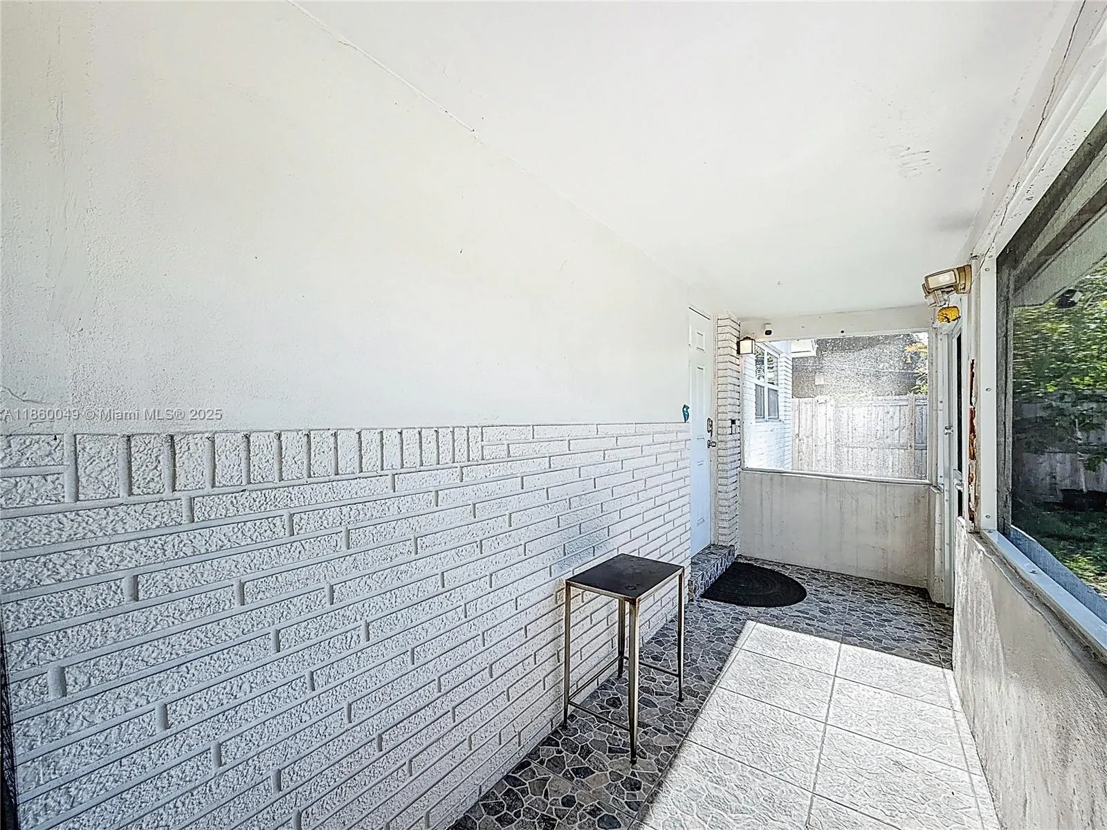 921 NW 14th St