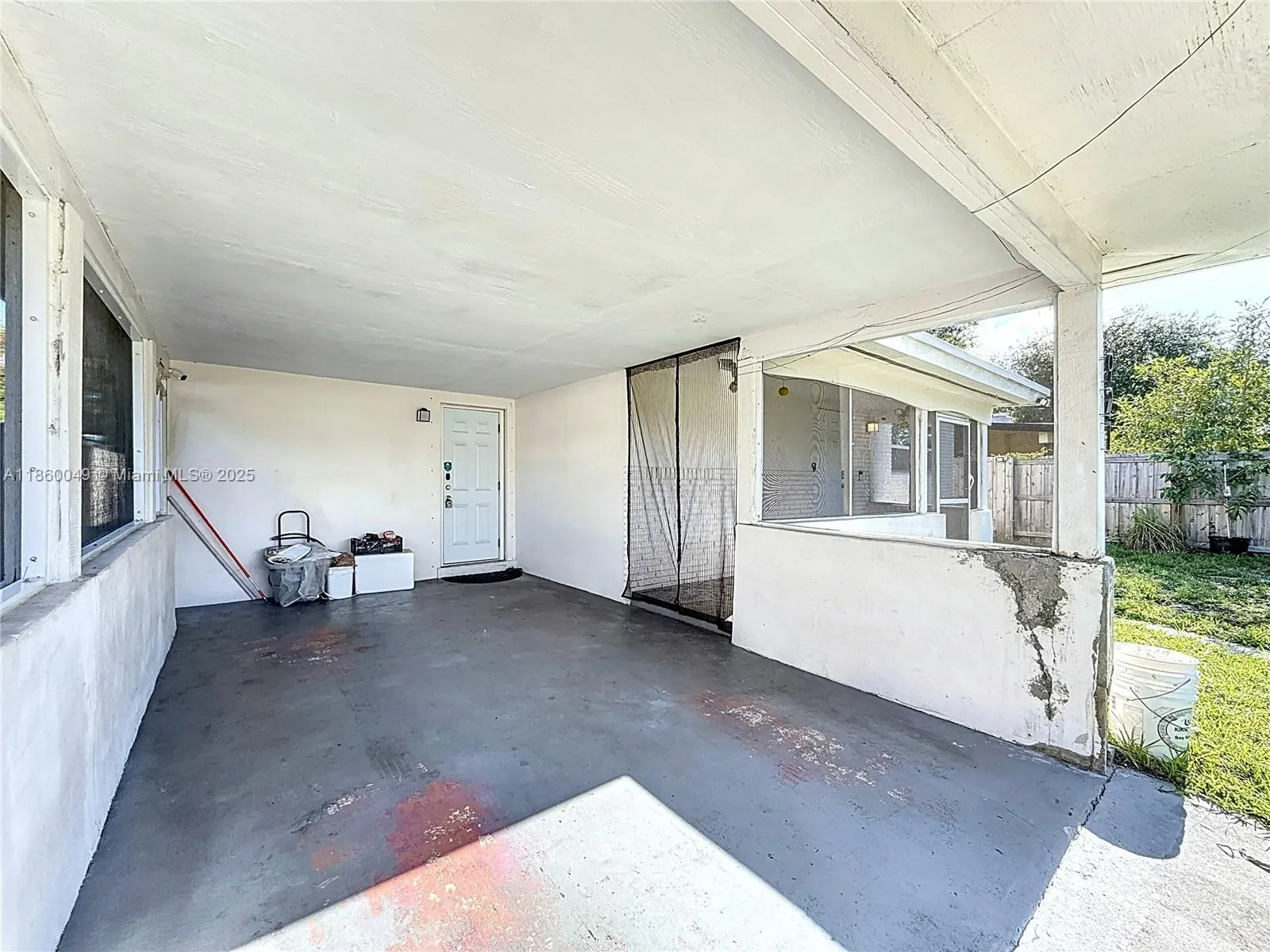 921 NW 14th St