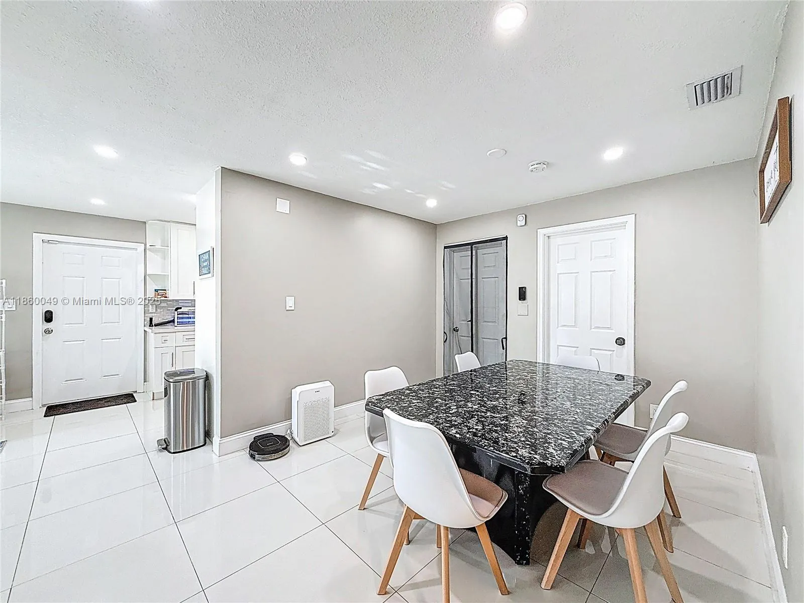 921 NW 14th St