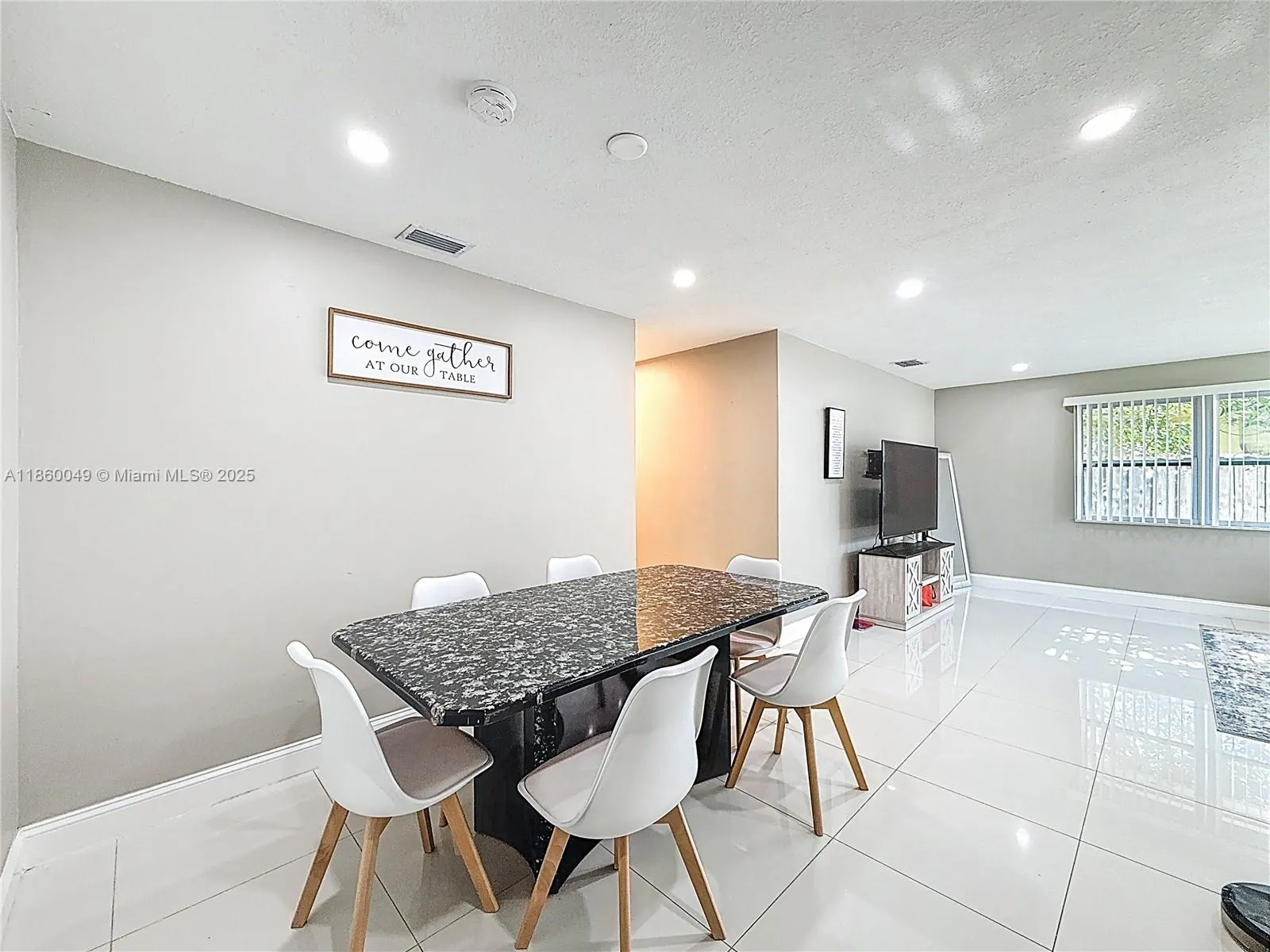 921 NW 14th St