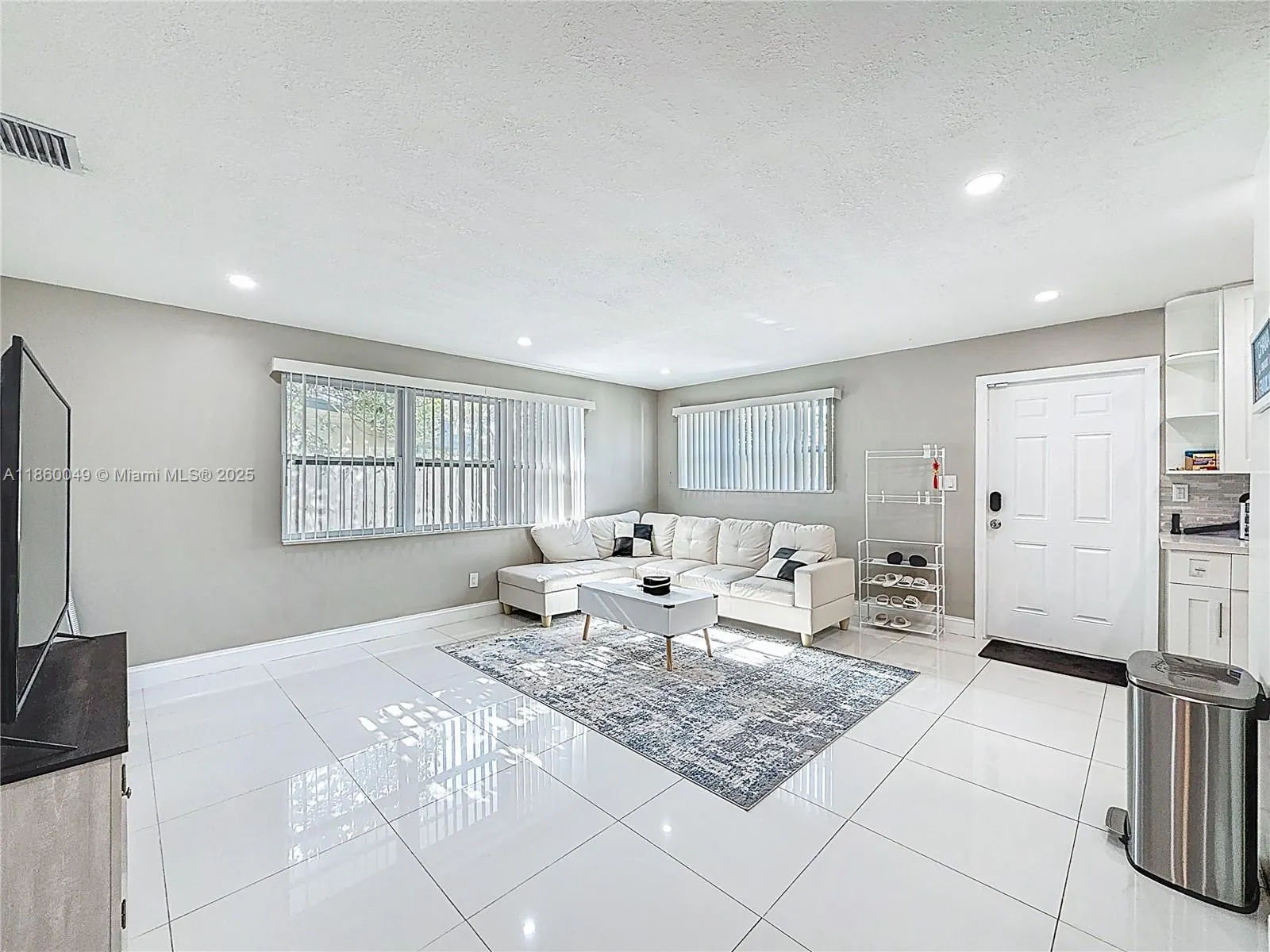 921 NW 14th St