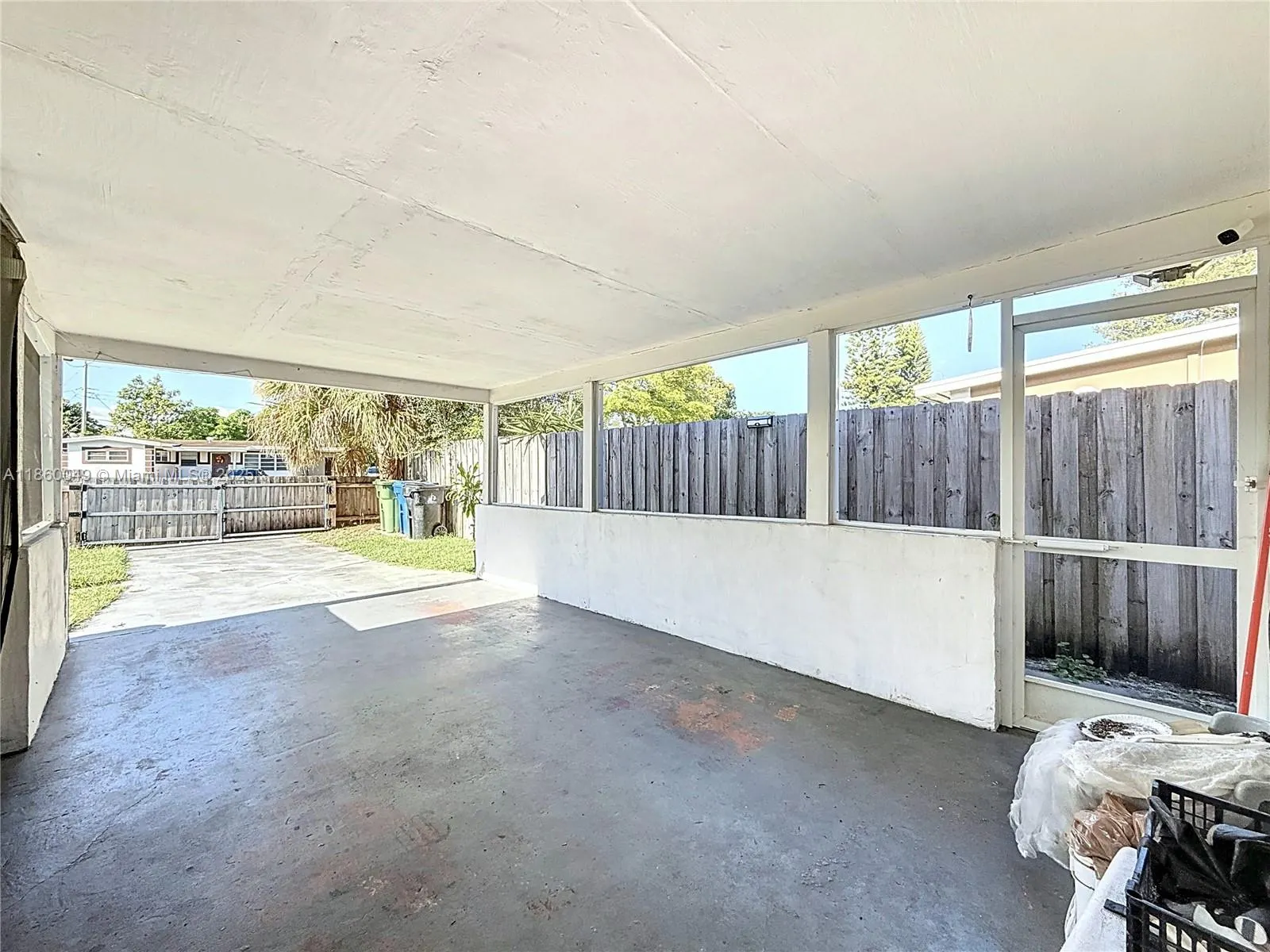921 NW 14th St