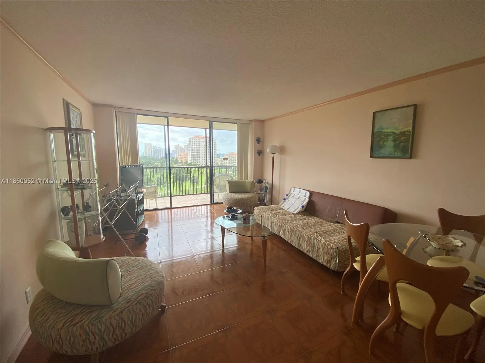 20379 W Country Club Dr, #935-3