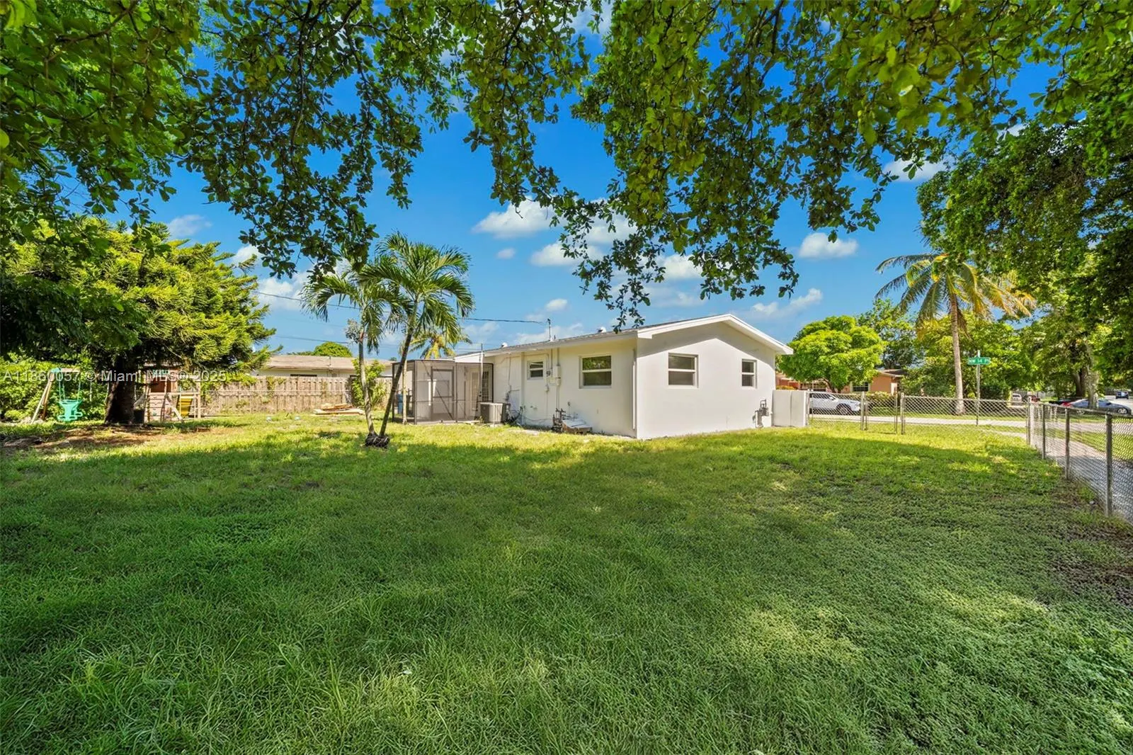 5991 NW 14th Pl