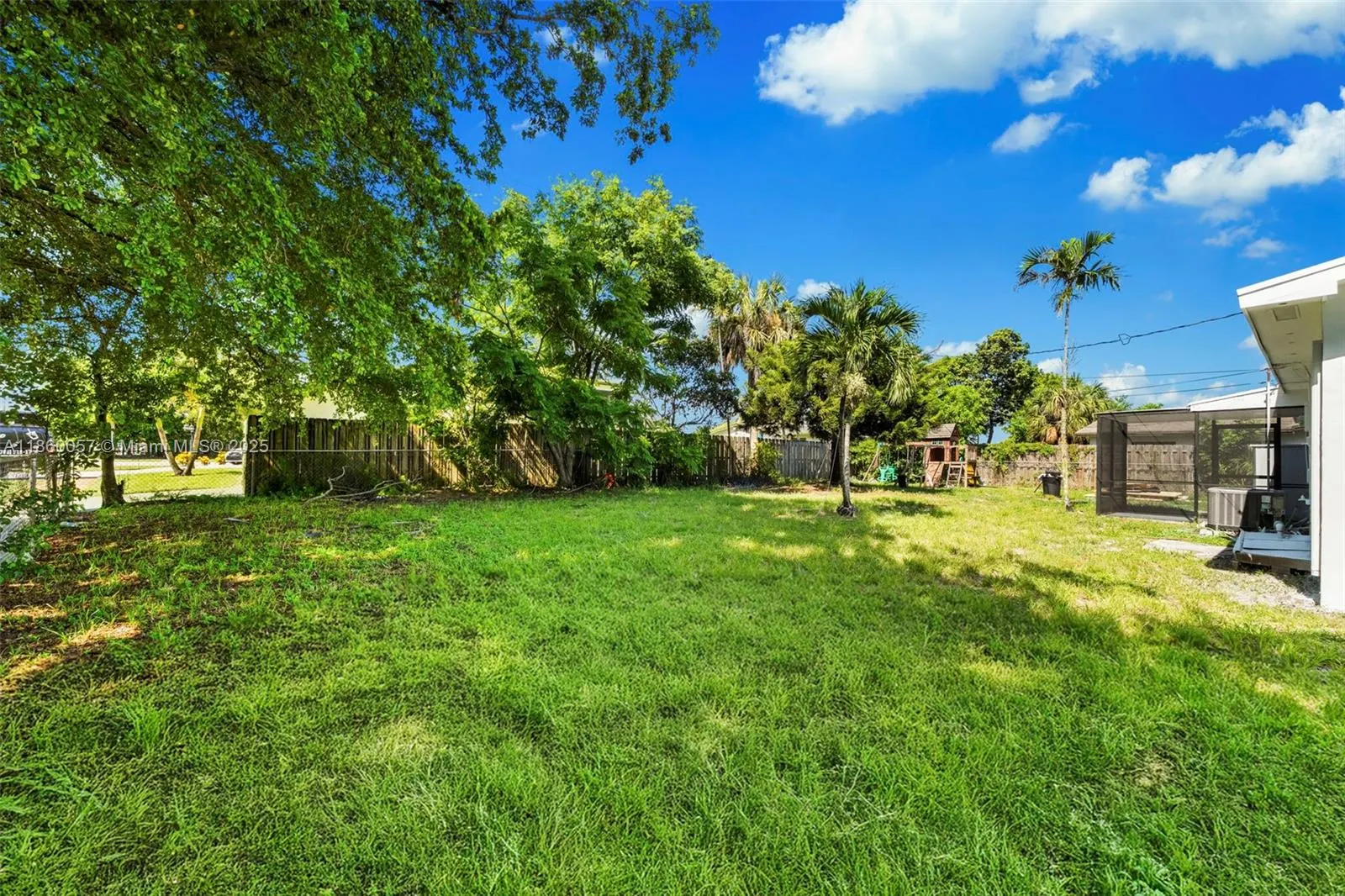 5991 NW 14th Pl