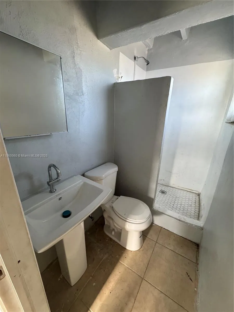 354 Rardin Ave, #12