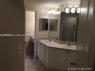 11019 Legacy Ln, #204