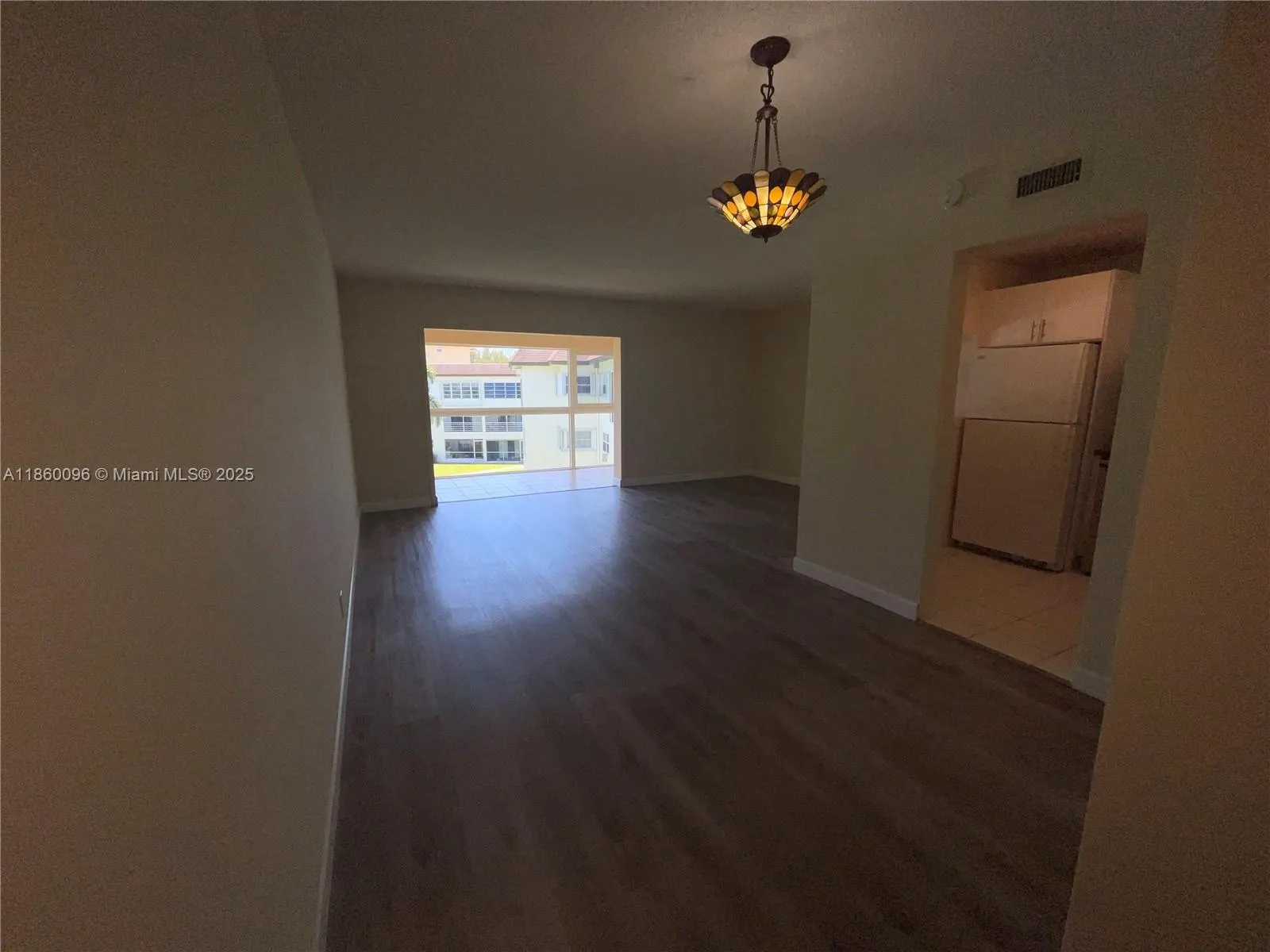 4200 Crystal Lake Dr, #304