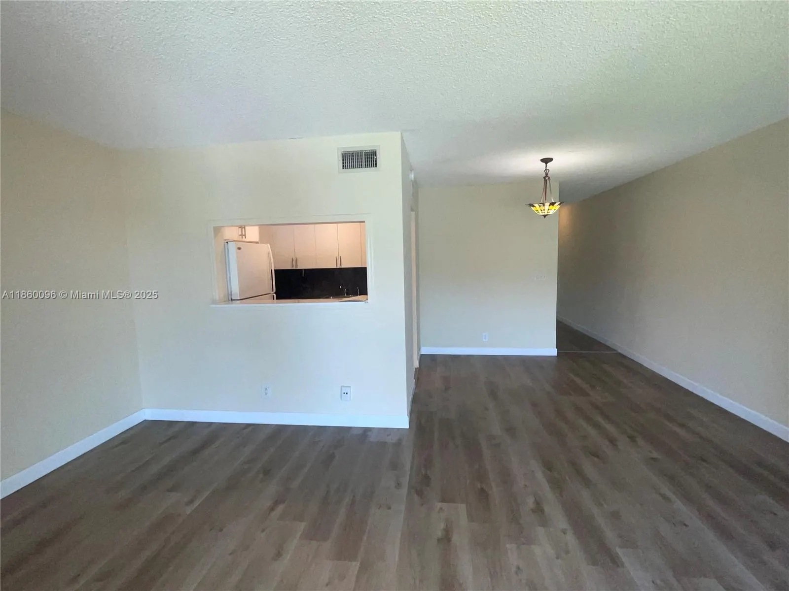 4200 Crystal Lake Dr, #304