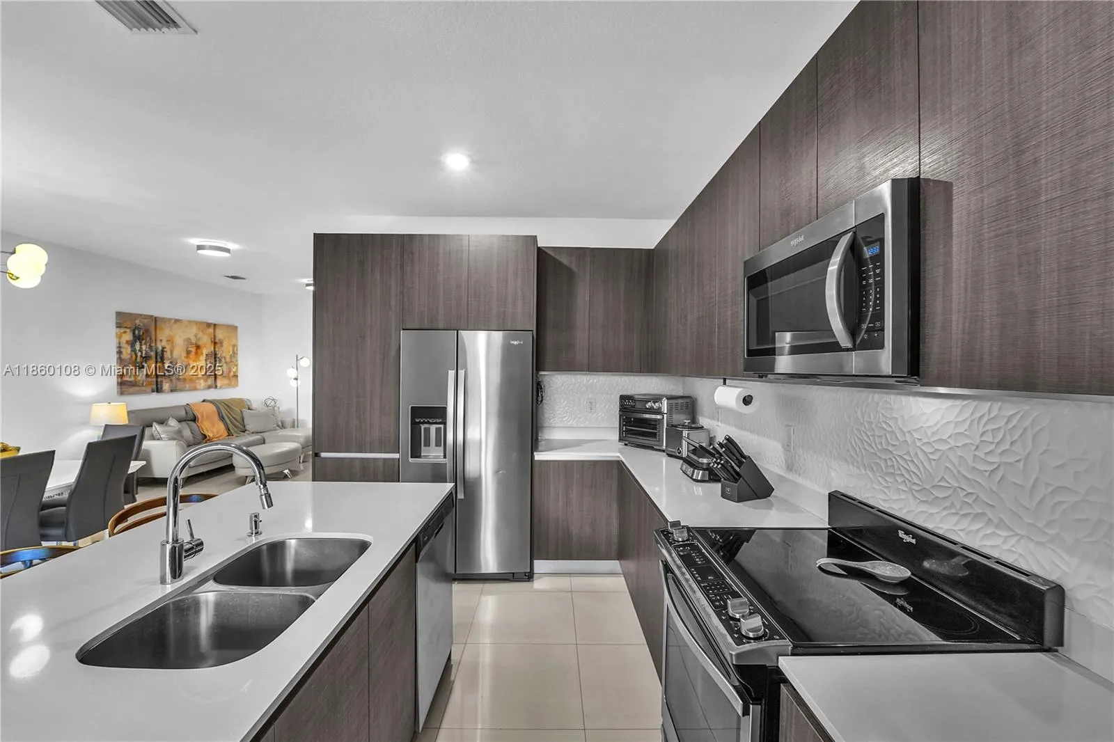 487 SW 91st Ave