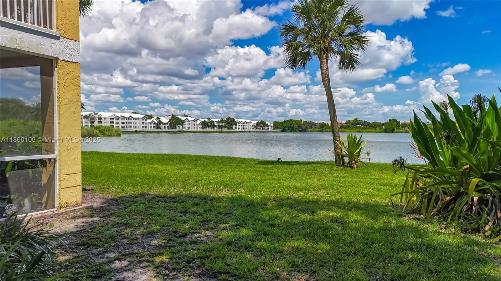2647 NW 33rd St, #2306