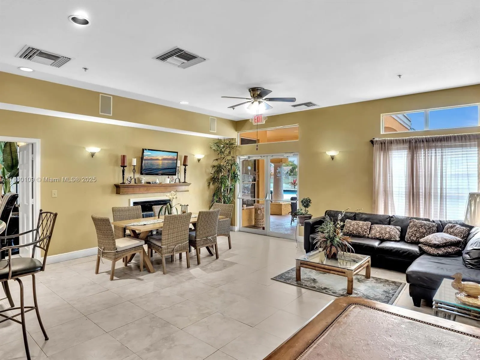 2647 NW 33rd St, #2306