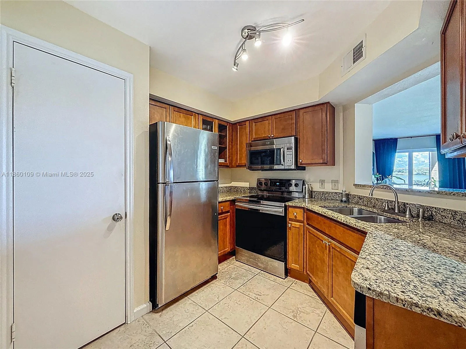 2647 NW 33rd St, #2306