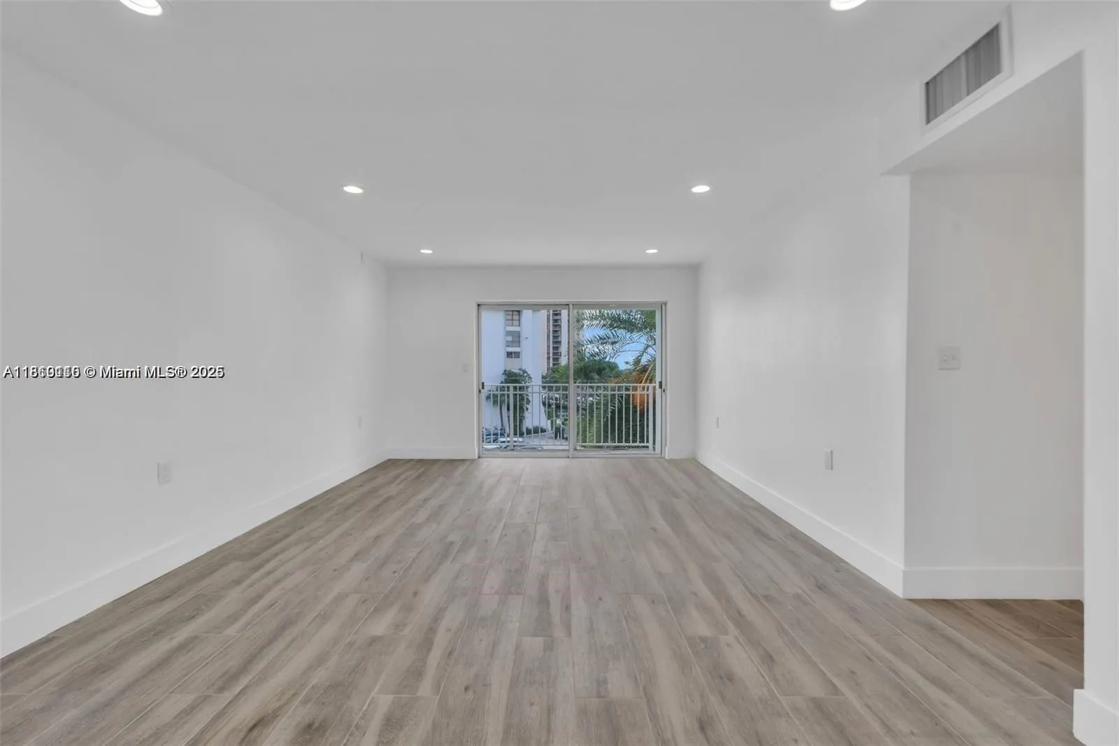 1631 NE 114th St, #311