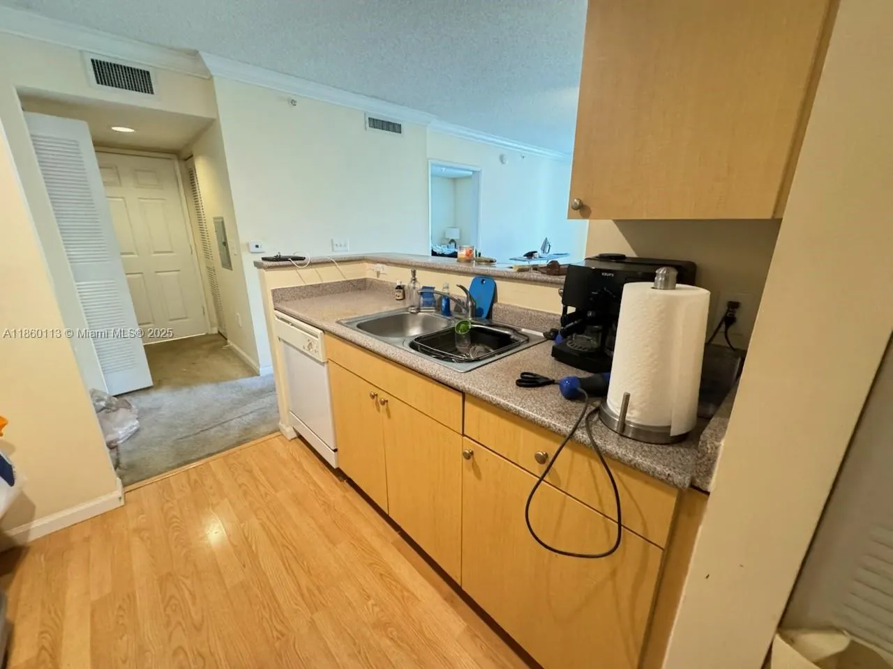 1900 Van Buren St, #221B