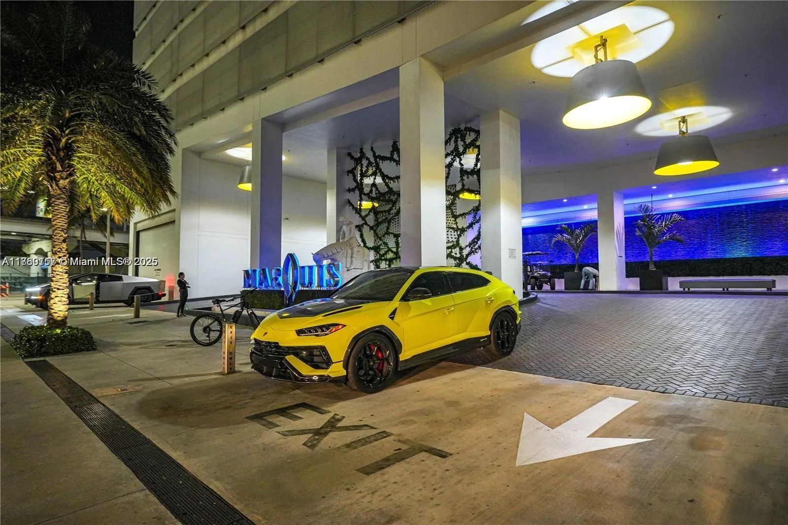 1100 Biscayne Blvd, #5801