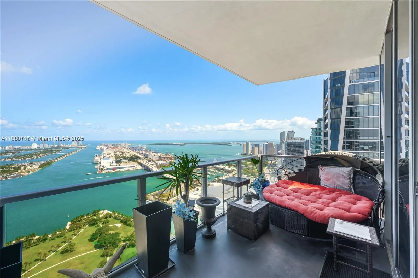 1100 Biscayne Blvd, #5801