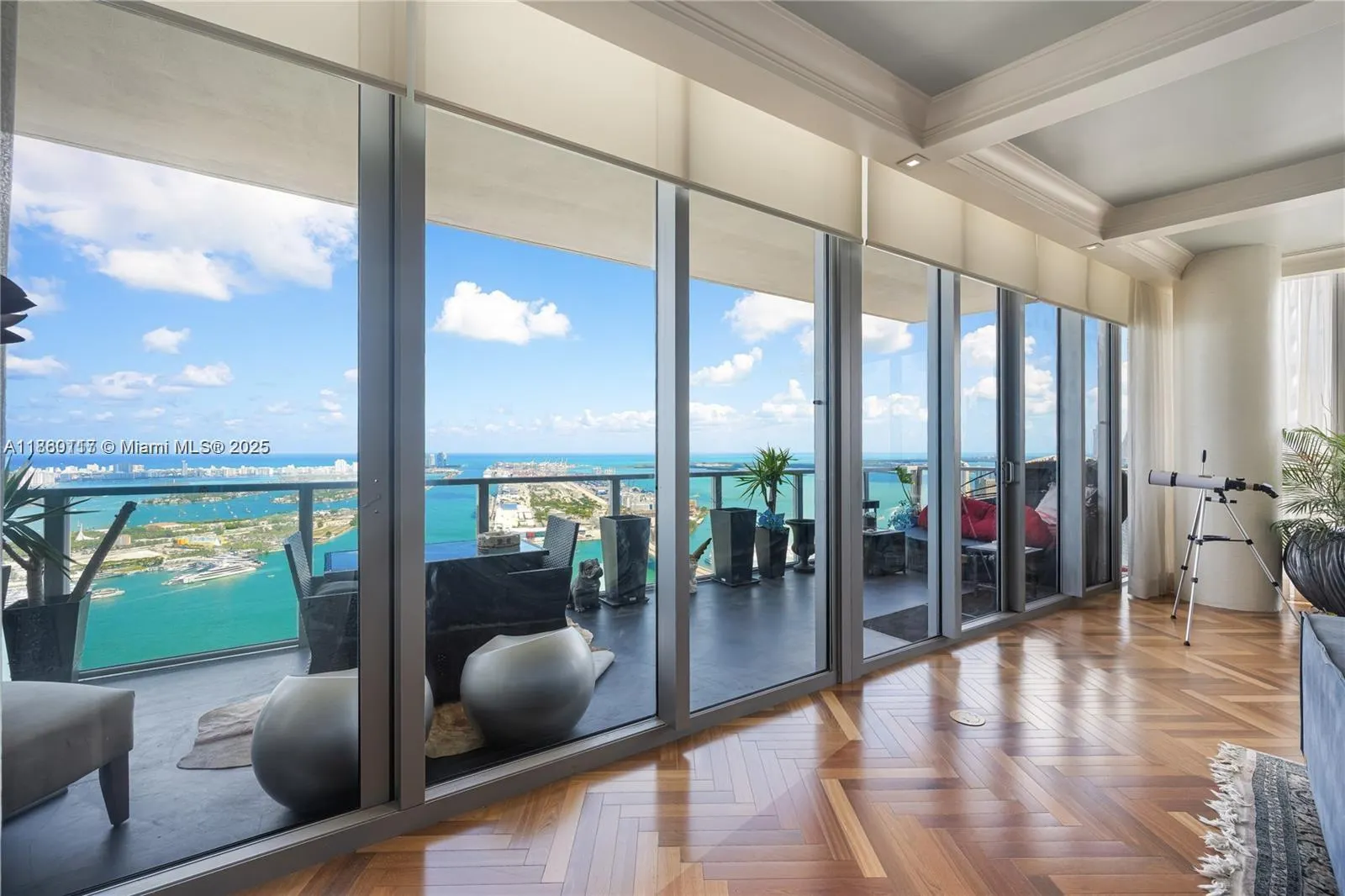 1100 Biscayne Blvd, #5801