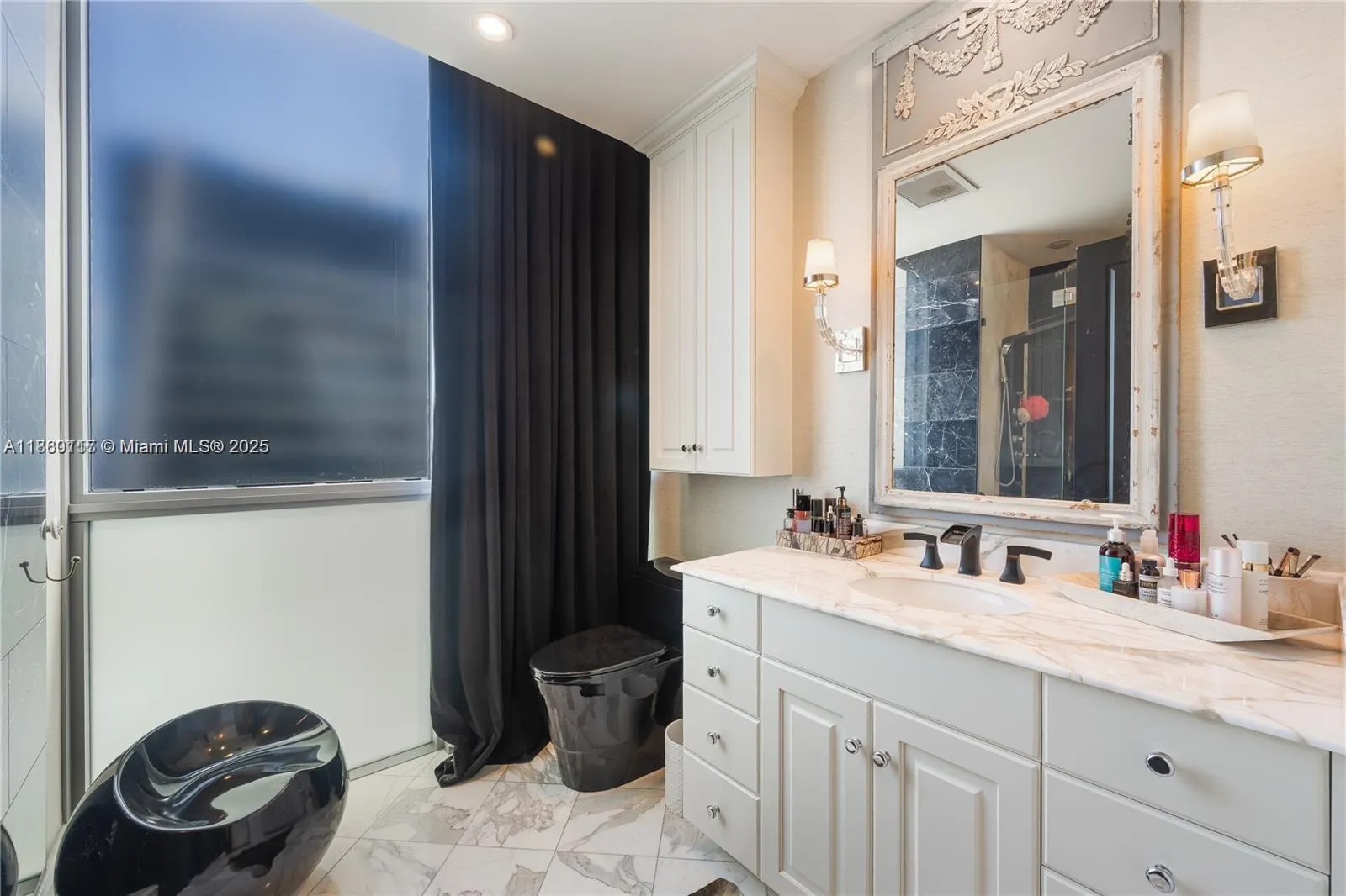 1100 Biscayne Blvd, #5801