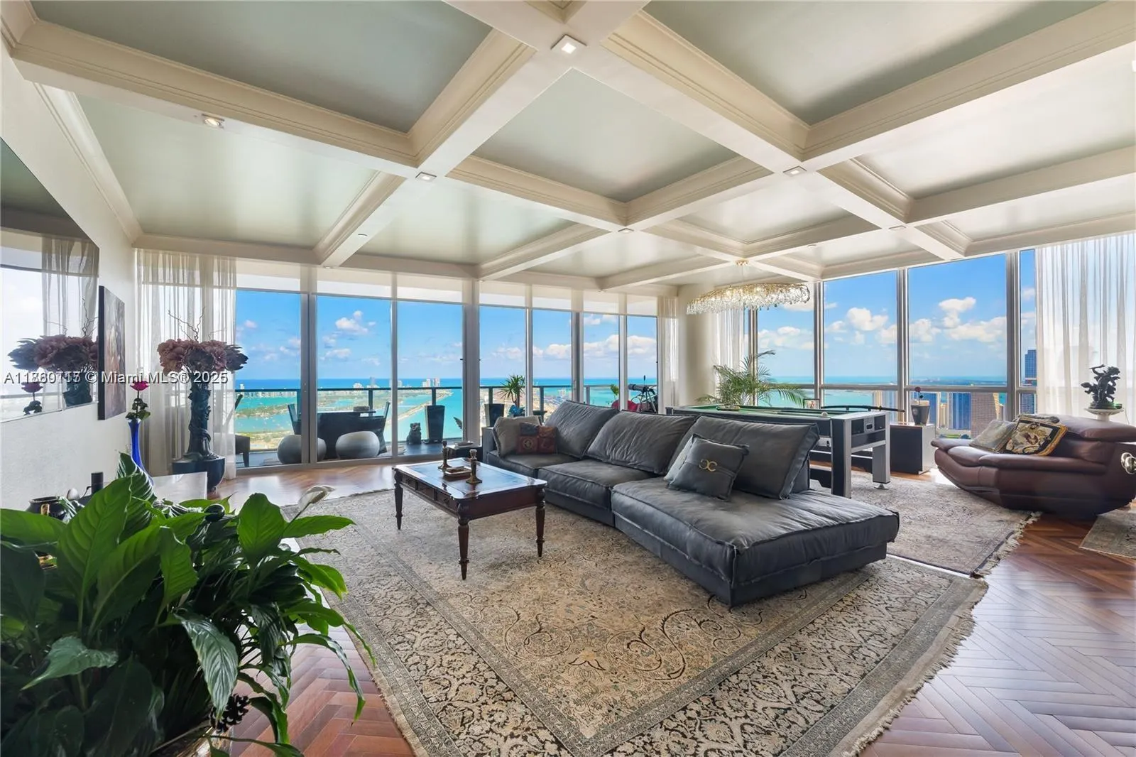 1100 Biscayne Blvd, #5801