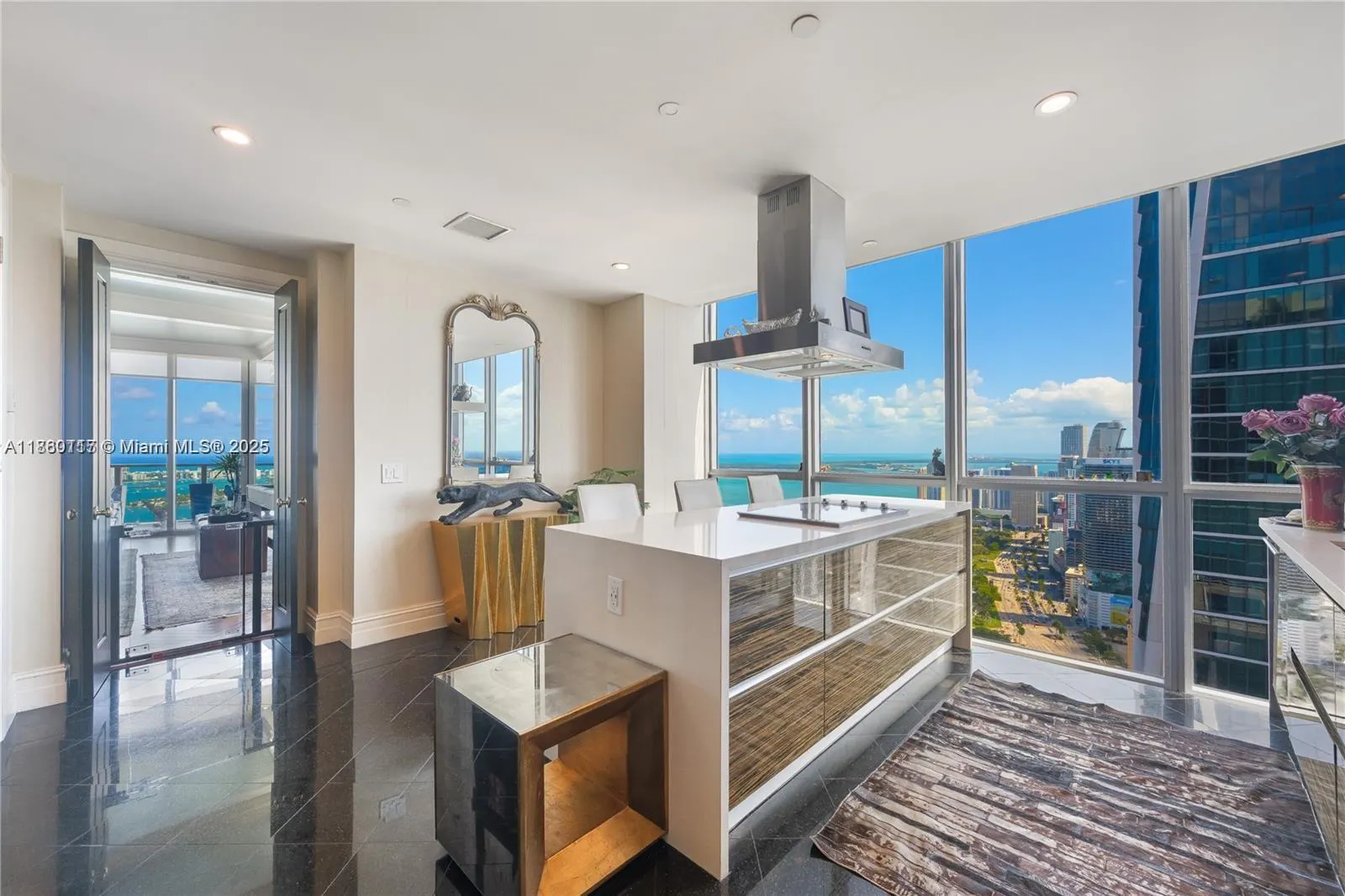 1100 Biscayne Blvd, #5801