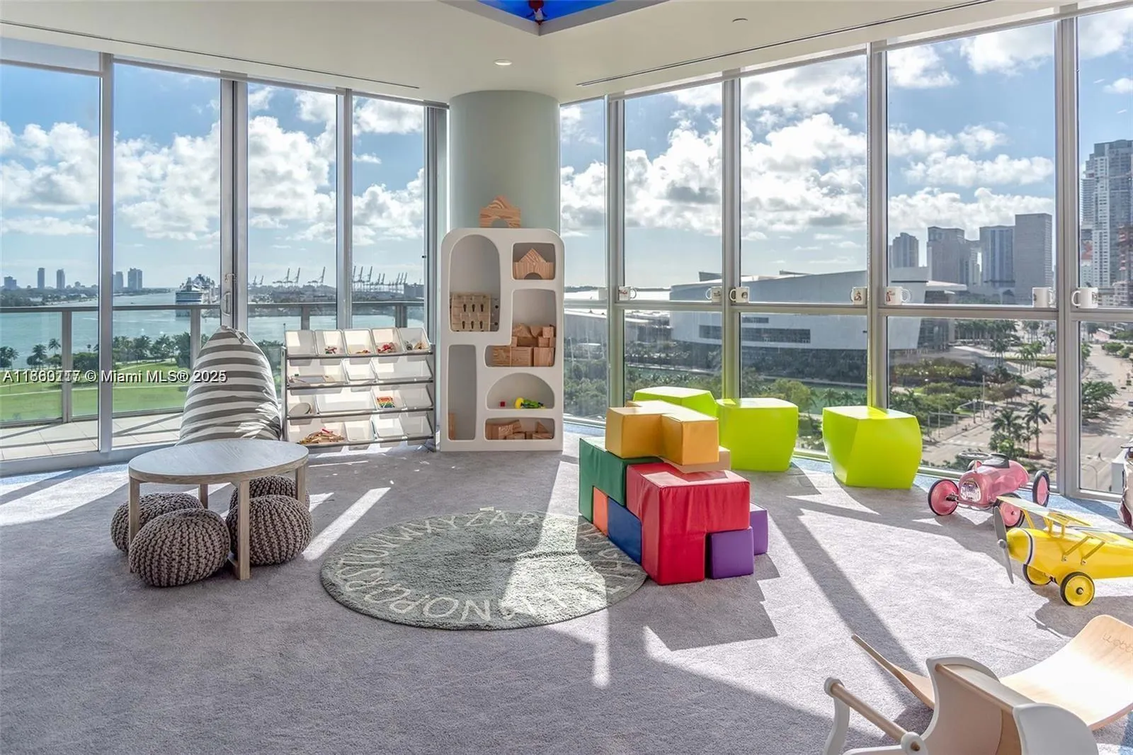 1100 Biscayne Blvd, #5801