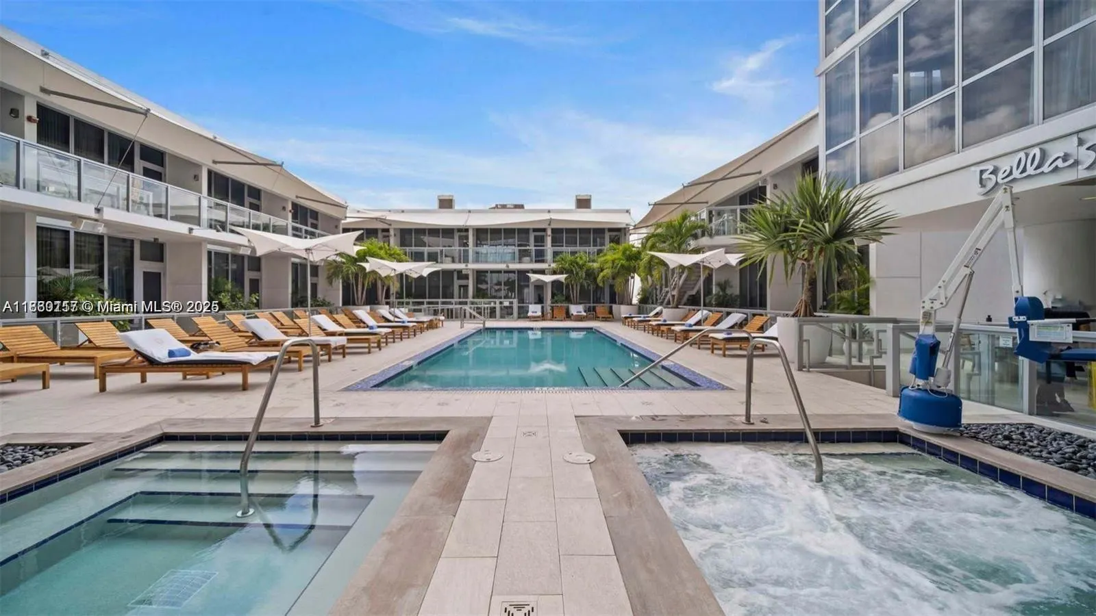 1100 Biscayne Blvd, #5801