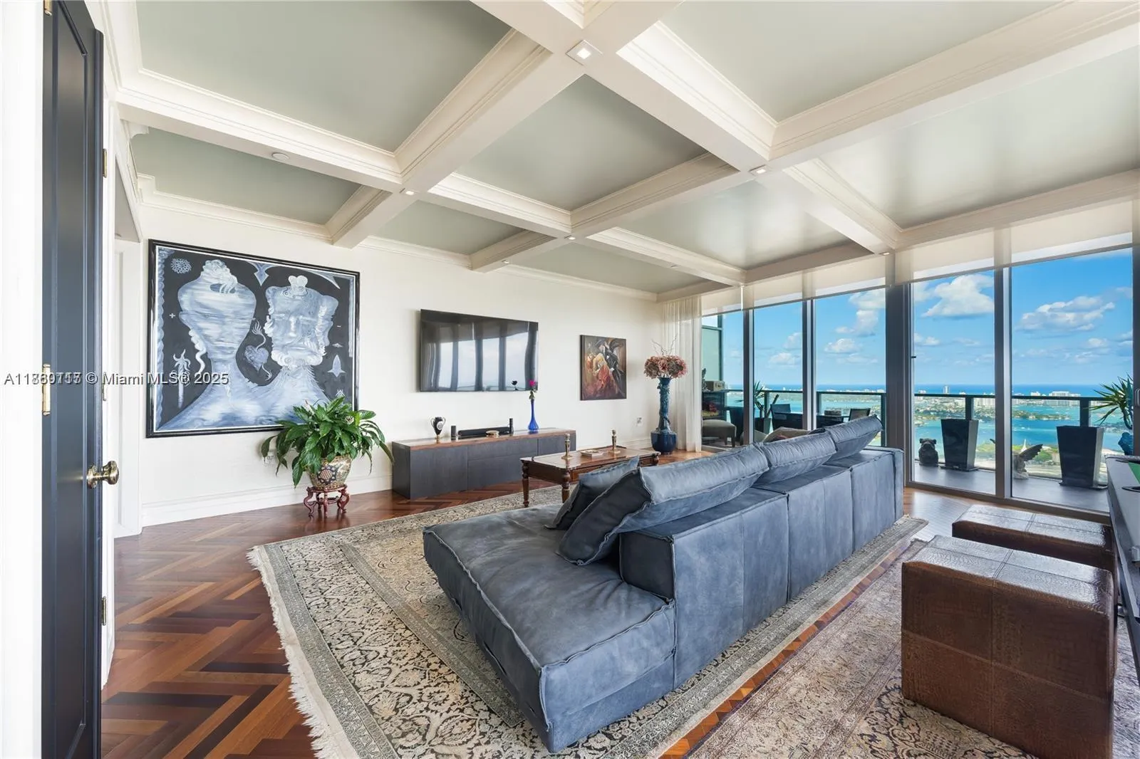 1100 Biscayne Blvd, #5801