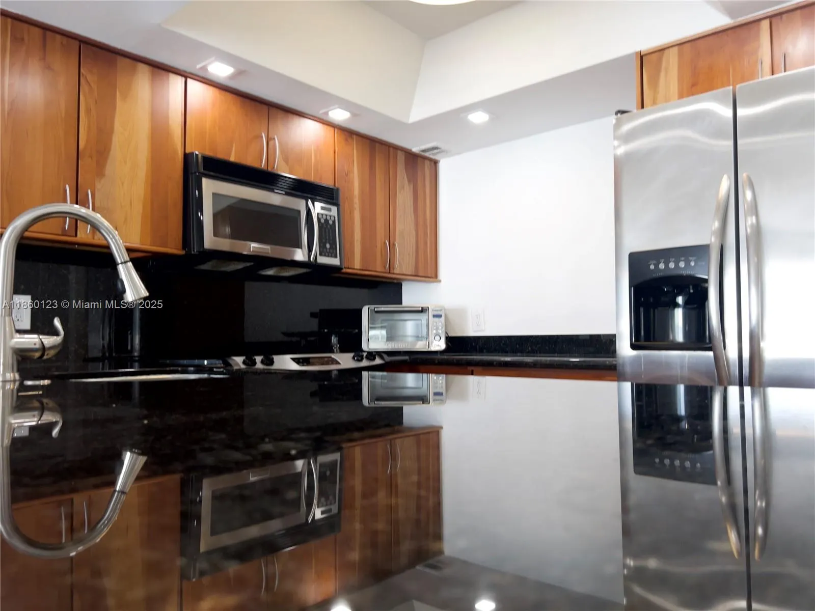 345 Ocean Dr, #1122
