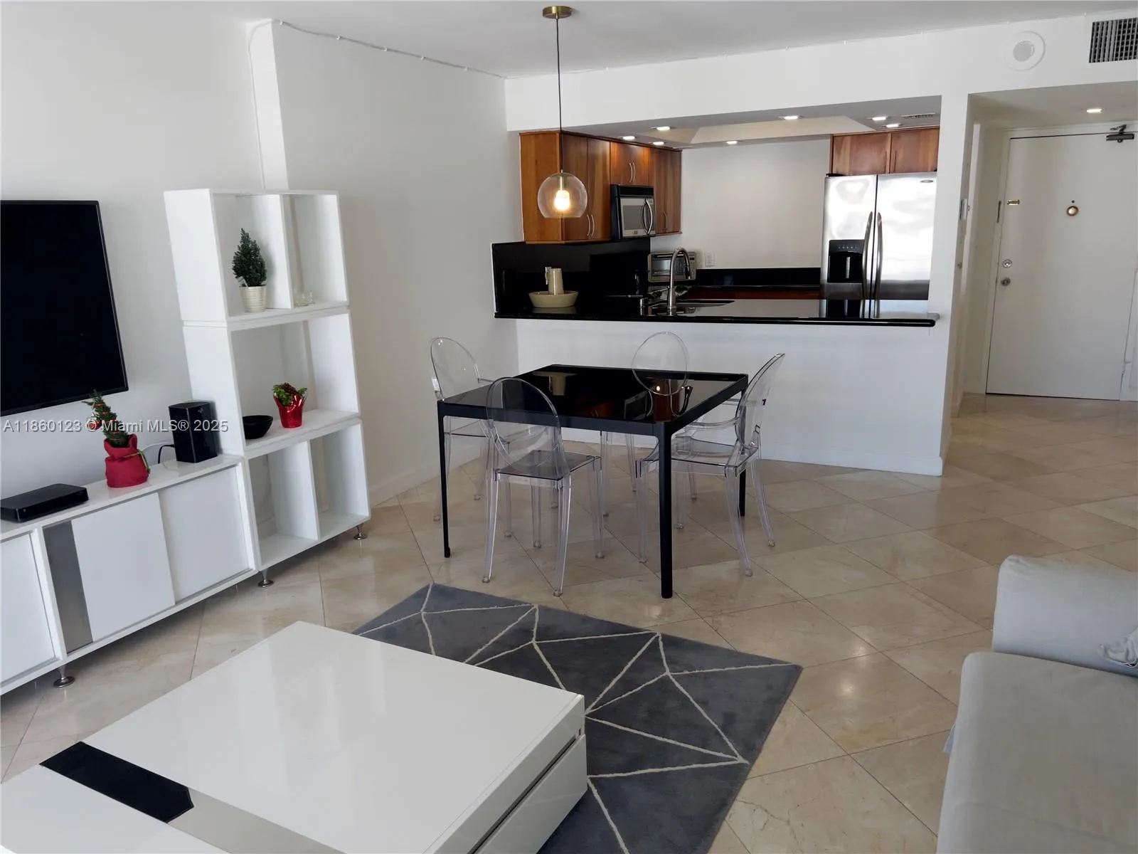 345 Ocean Dr, #1122