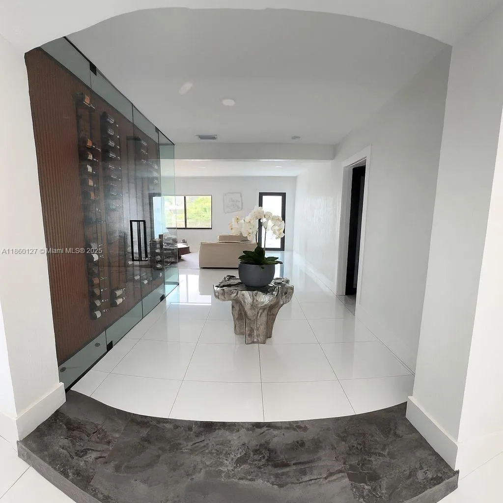 321 SW 51st Pl