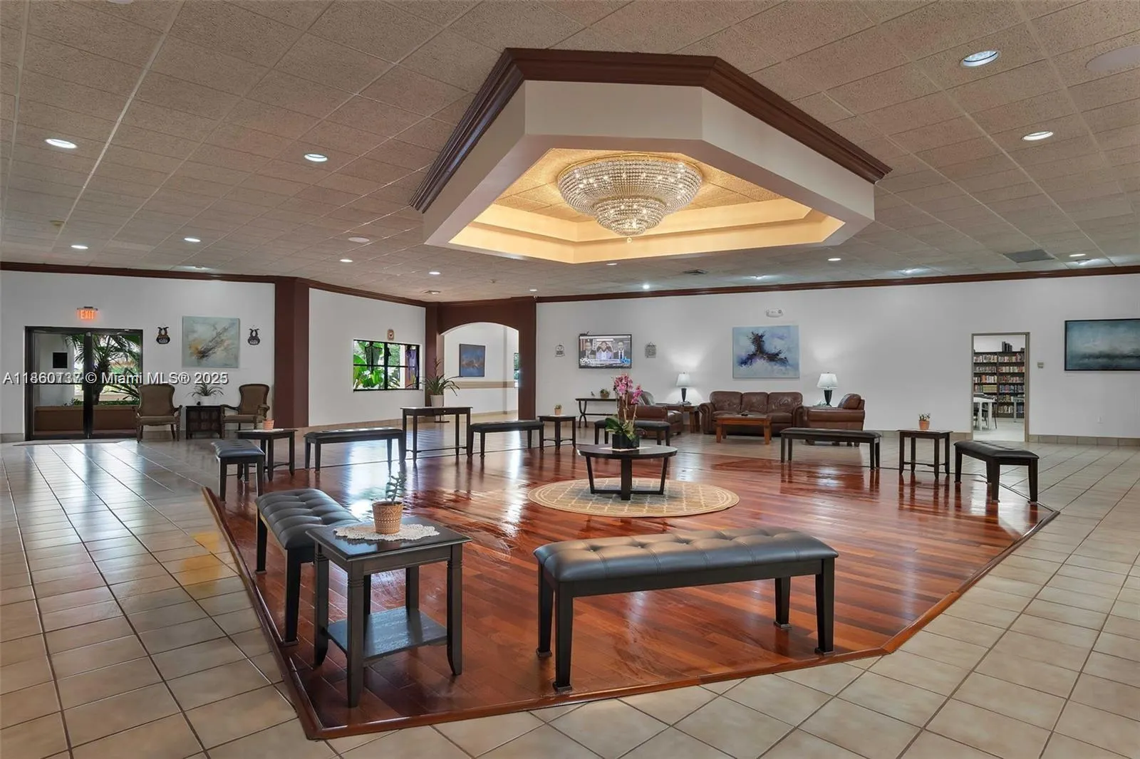 16475 Golf Club Rd, #202