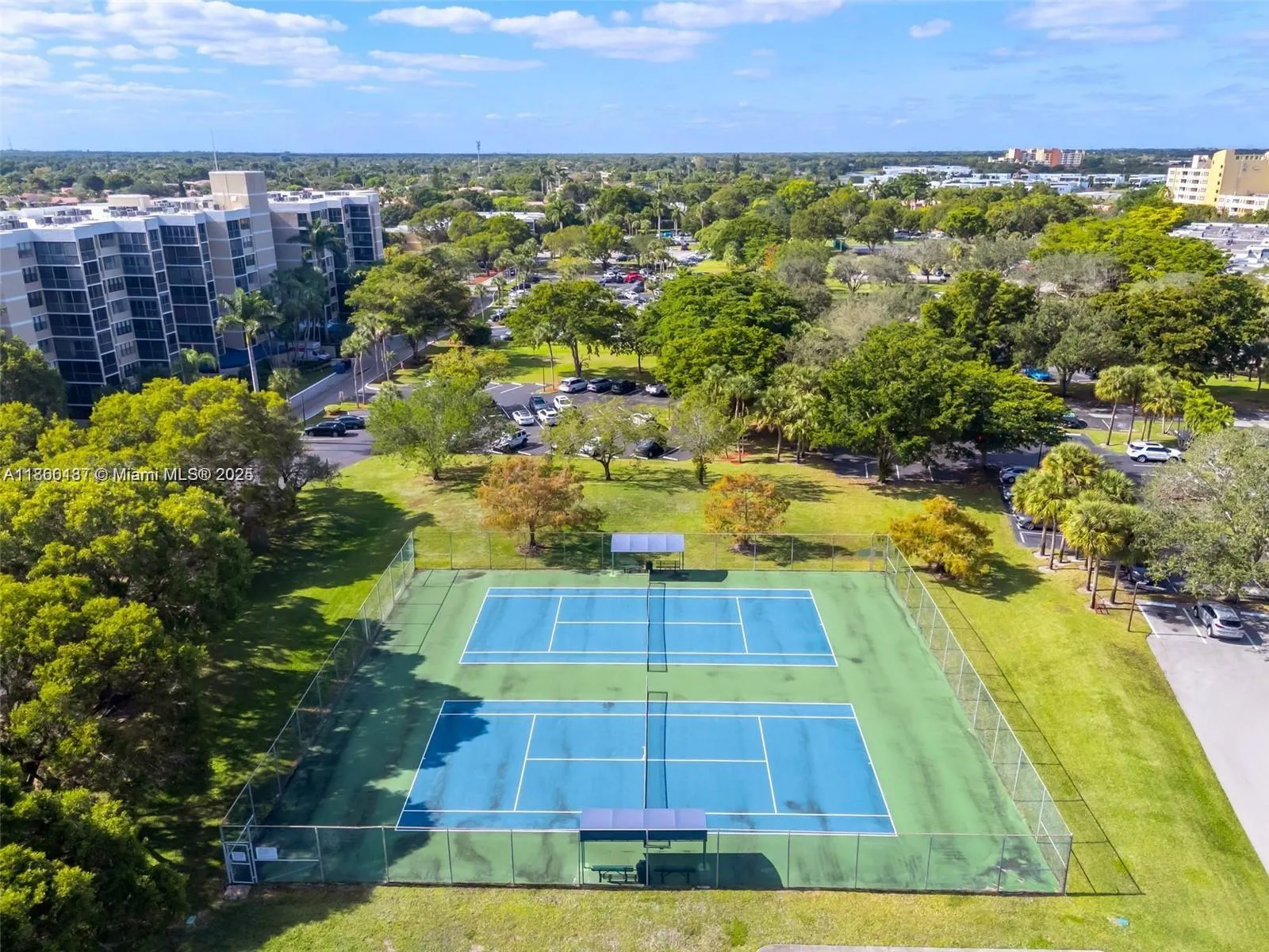 16475 Golf Club Rd, #202