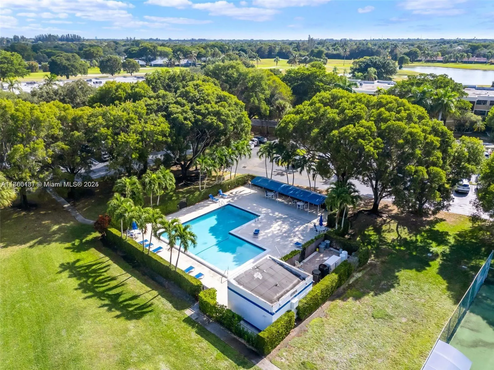 16475 Golf Club Rd, #202