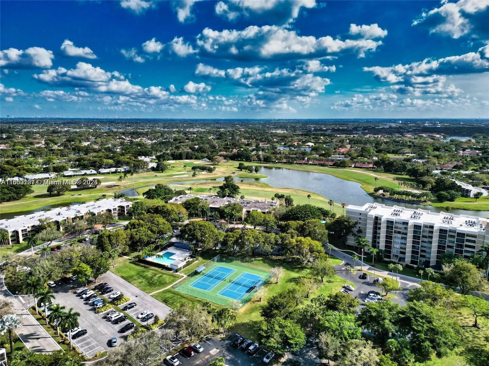 16475 Golf Club Rd, #202