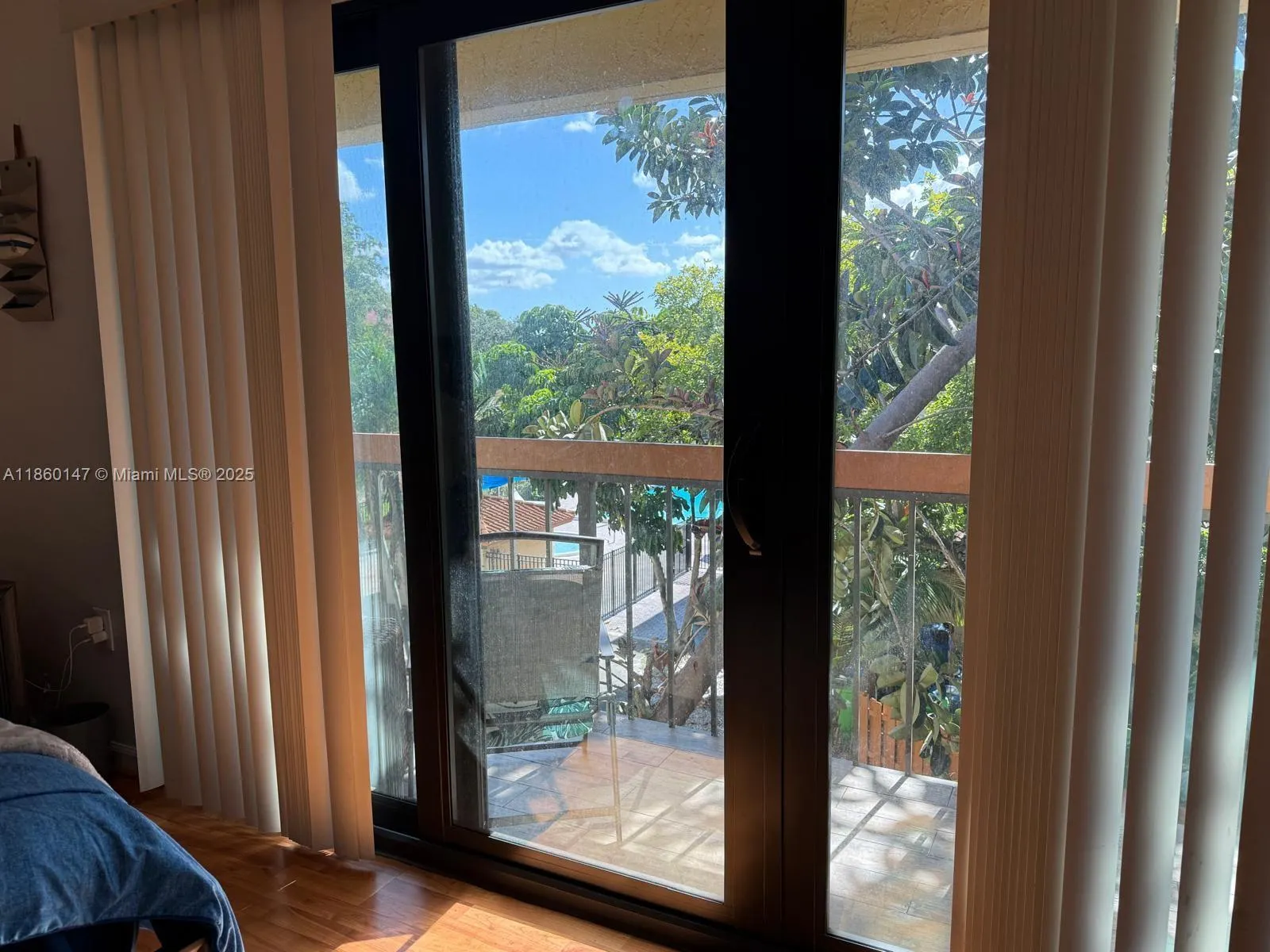 4018 Del río way